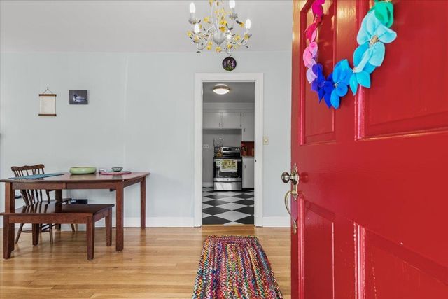 66 Cross Parkway, Burlington, VT 05408