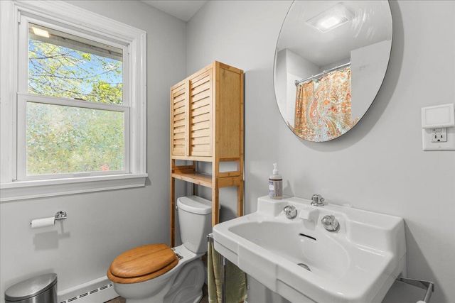 66 Cross Parkway, Burlington, VT 05408