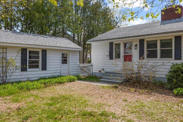 66 Cross Parkway, Burlington, VT 05408