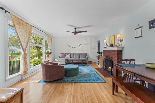 66 Cross Parkway, Burlington, VT 05408