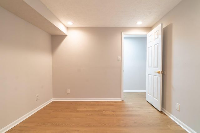 121 KENWOOD DR, Sicklerville, NJ 08081