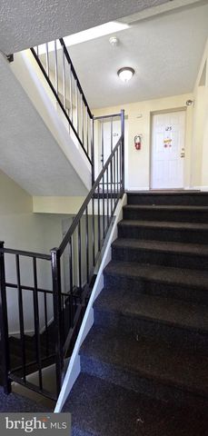 121 KENWOOD DR, Sicklerville, NJ 08081