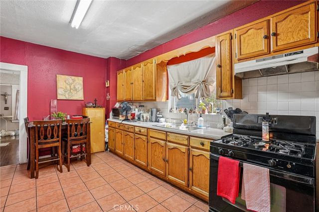 611 N Avenue 54, Los Angeles, CA 90042