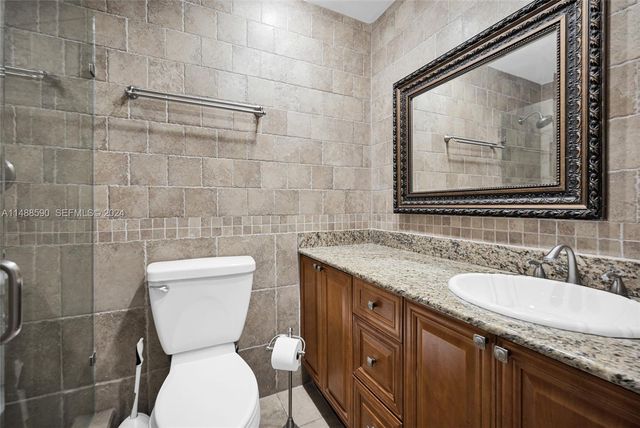 7083 W Sunrise Boulevard 7083, Plantation, FL 33313