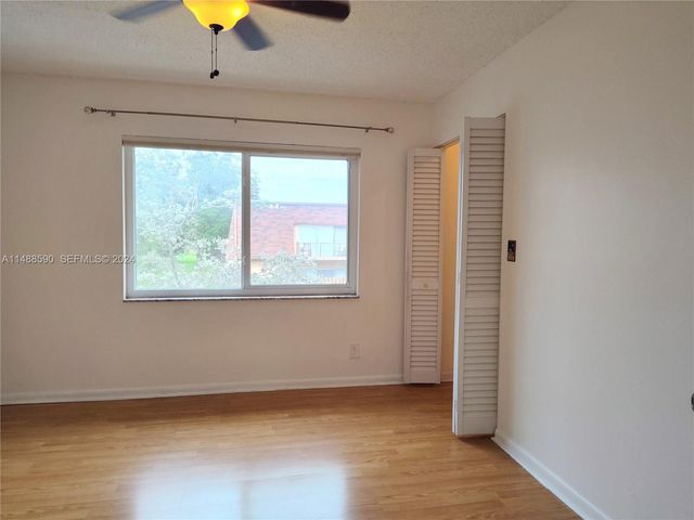 7083 W Sunrise Boulevard 7083, Plantation, FL 33313