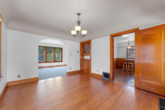 1128 W WINNEBAGO STREET, Appleton, WI 54914