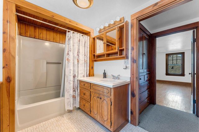 1128 W WINNEBAGO STREET, Appleton, WI 54914