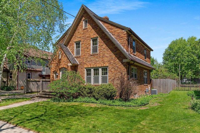 1128 W WINNEBAGO STREET, Appleton, WI 54914
