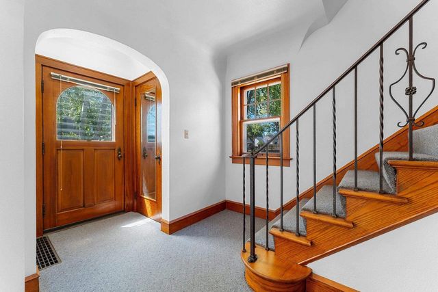 1128 W WINNEBAGO STREET, Appleton, WI 54914
