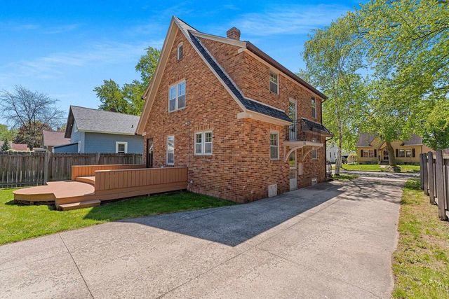 1128 W WINNEBAGO STREET, Appleton, WI 54914