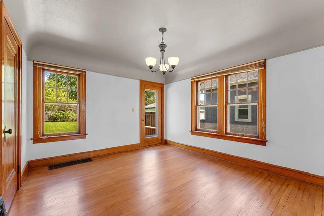 1128 W WINNEBAGO STREET, Appleton, WI 54914