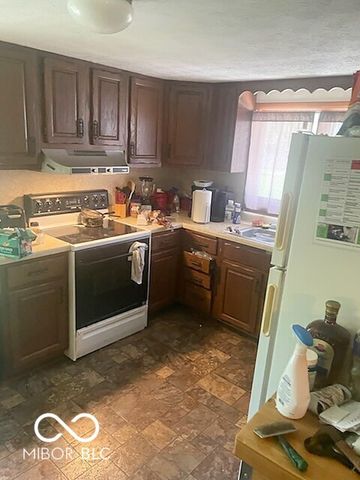 208 E Green, Waveland, IN 47989