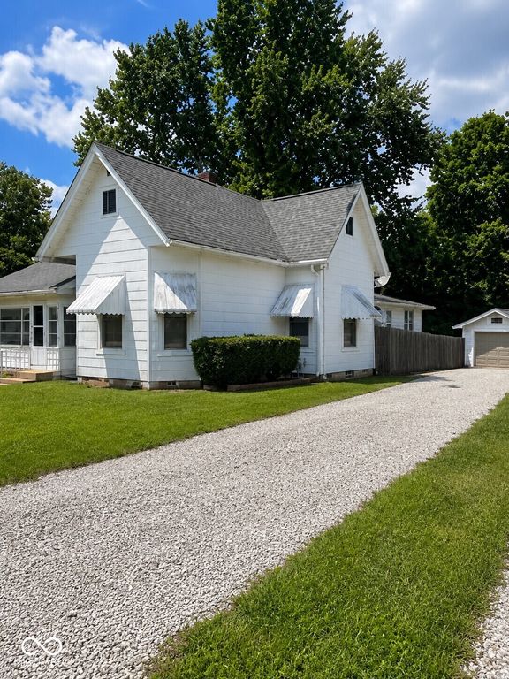 208 E Green, Waveland, IN 47989