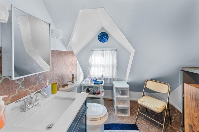 407 Putnam Ave, Salina, KS 67401