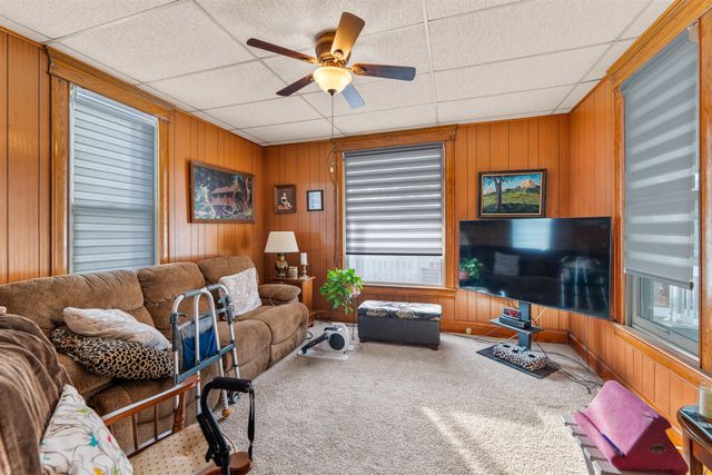 407 Putnam Ave, Salina, KS 67401