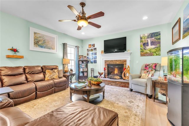 109 Smith Farm Way, Easley, SC 29642