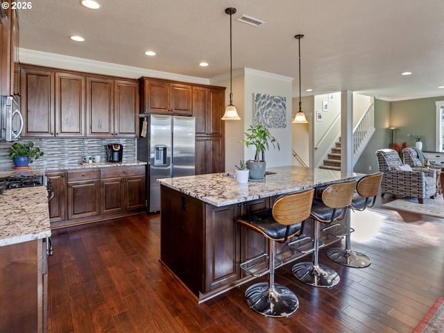 20381 Sw NAVARRE Ln, Beaverton, OR 97007