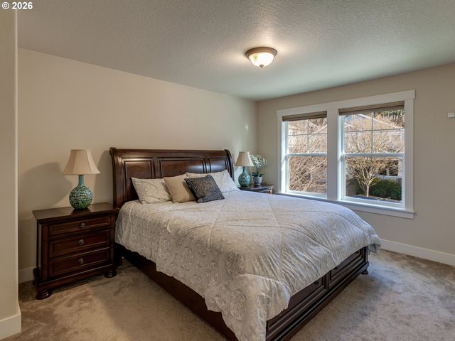 20381 Sw NAVARRE Ln, Beaverton, OR 97007