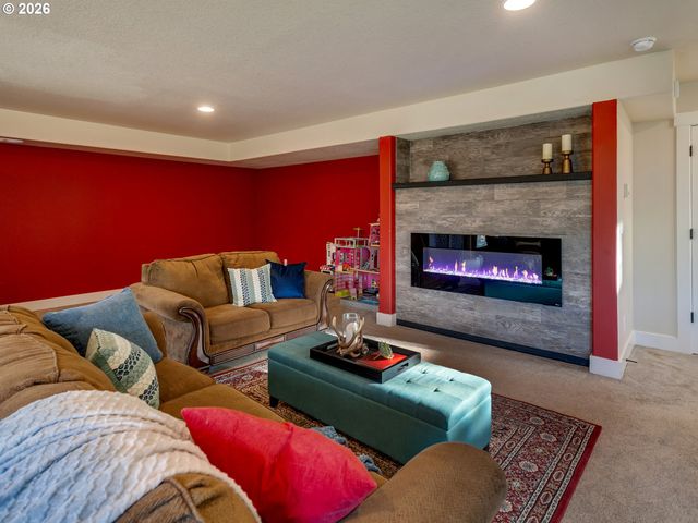 20381 Sw NAVARRE Ln, Beaverton, OR 97007