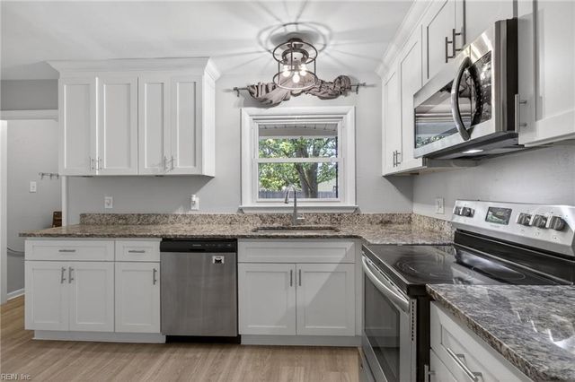 657 Declaration RD, Virginia Beach, VA 23462