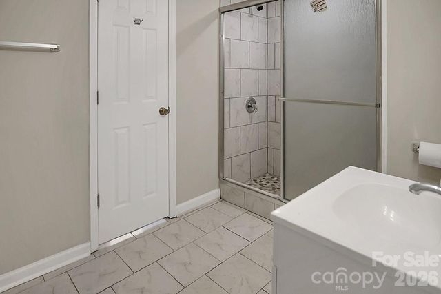 301 Jc Dellinger Road, Cherryville, NC 28021