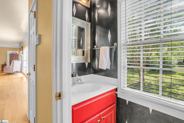 211 W Hypericum Lane, Greenville, SC 29615
