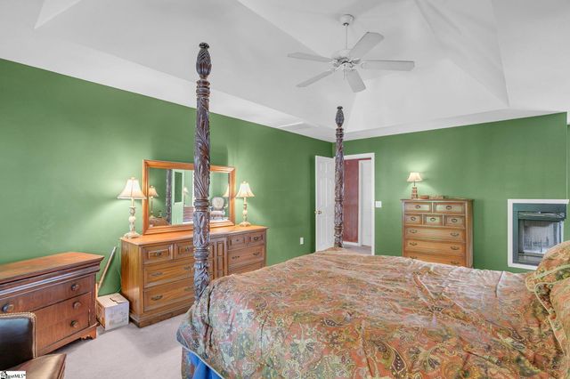 211 W Hypericum Lane, Greenville, SC 29615