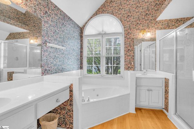 211 W Hypericum Lane, Greenville, SC 29615