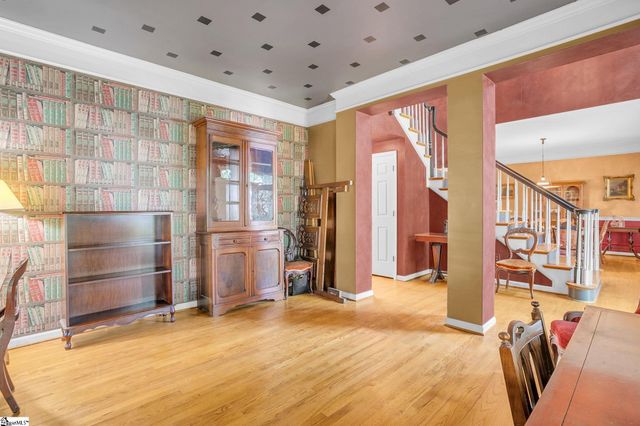 211 W Hypericum Lane, Greenville, SC 29615
