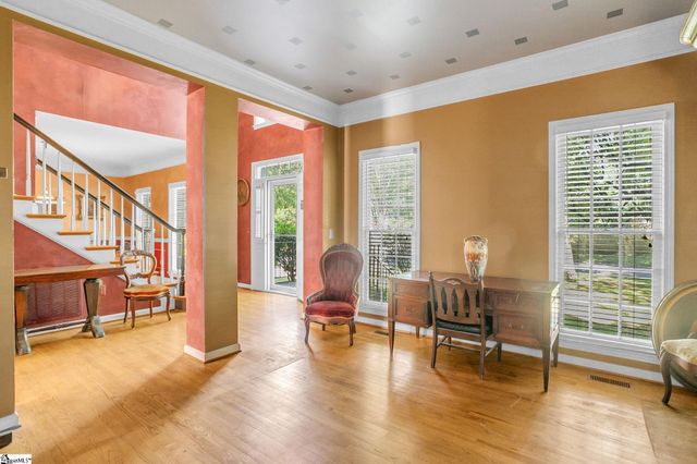 211 W Hypericum Lane, Greenville, SC 29615