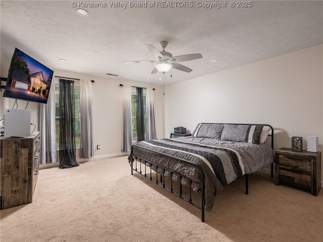 5028 Bennington Drive, Cross Lanes, WV 25313