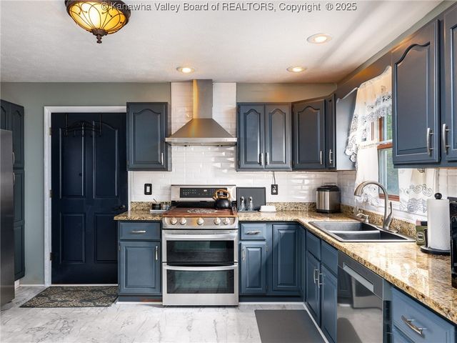 5028 Bennington Drive, Cross Lanes, WV 25313