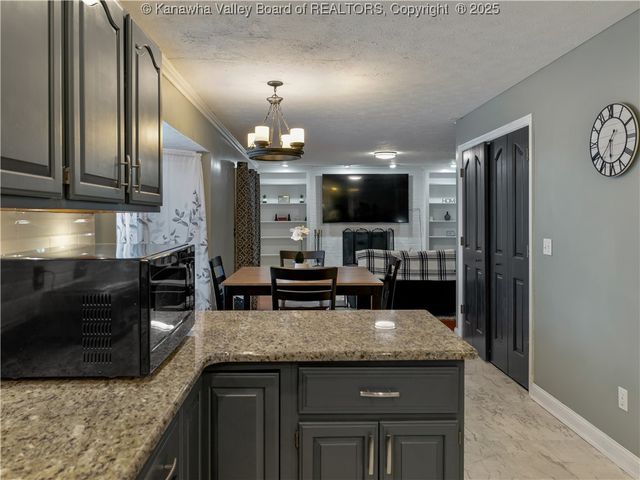 5028 Bennington Drive, Cross Lanes, WV 25313