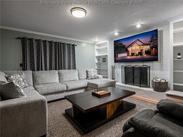 5028 Bennington Drive, Cross Lanes, WV 25313