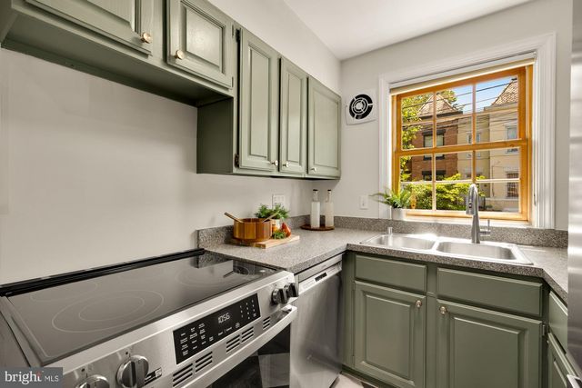 1641 MONROE ST NW, Washington, DC 20010