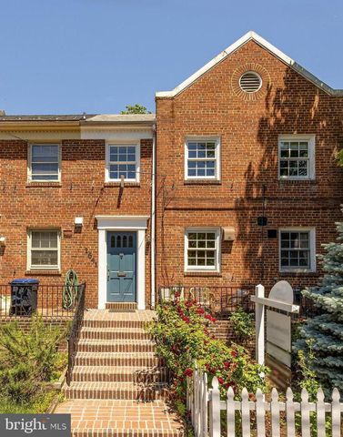 1641 MONROE ST NW, Washington, DC 20010