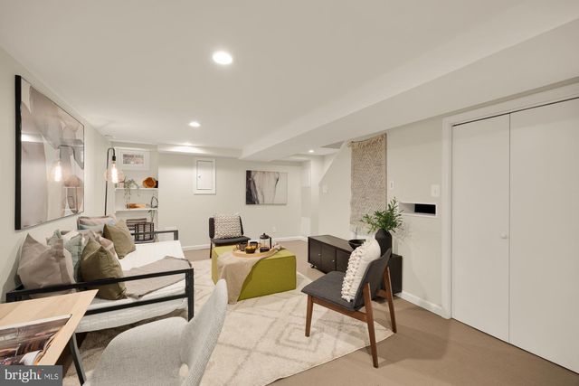 1641 MONROE ST NW, Washington, DC 20010