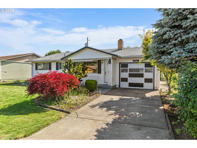 1740 VANDERBECK Ln, Woodburn, OR 97071