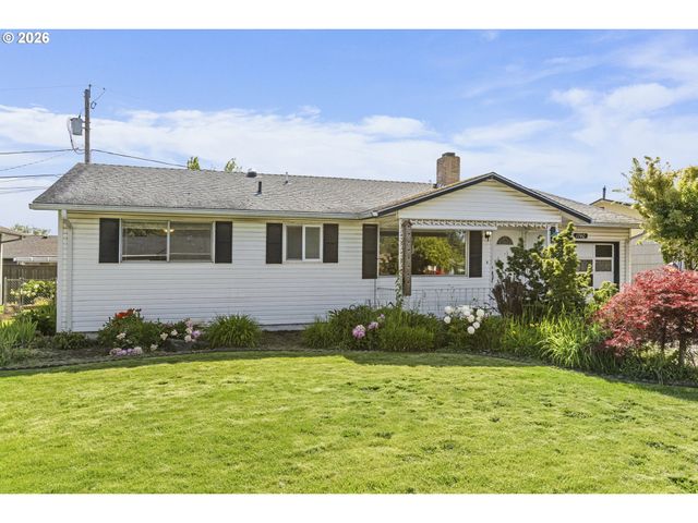 1740 VANDERBECK Ln, Woodburn, OR 97071