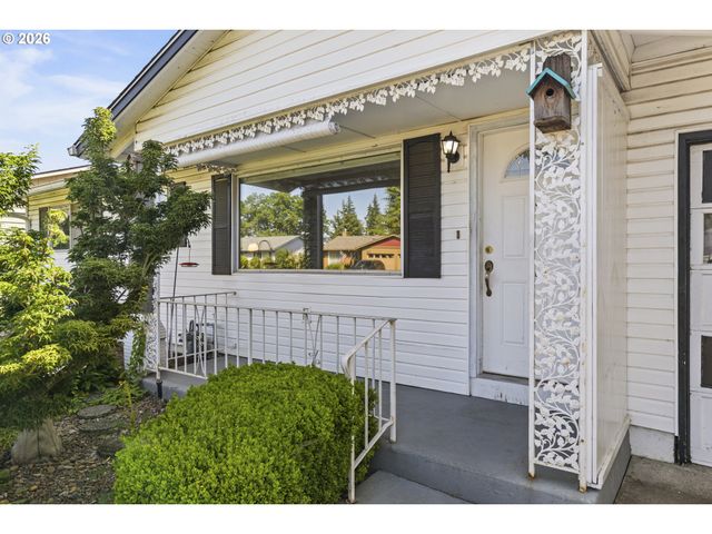 1740 VANDERBECK Ln, Woodburn, OR 97071