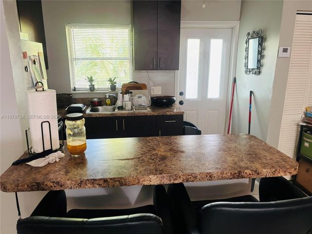 355 NW 32nd Street, Oakland Park, FL 33309