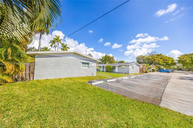 355 NW 32nd Street, Oakland Park, FL 33309