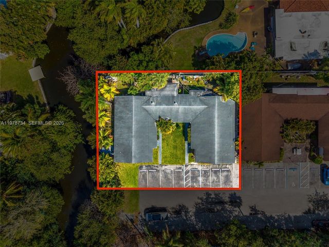 355 NW 32nd Street, Oakland Park, FL 33309