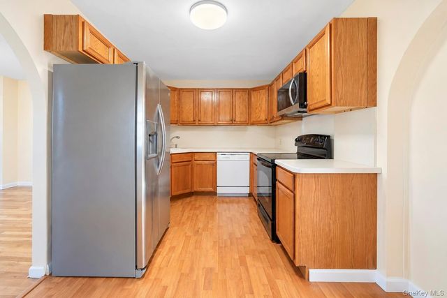 2176 6th Street, East Meadow, NY 11554
