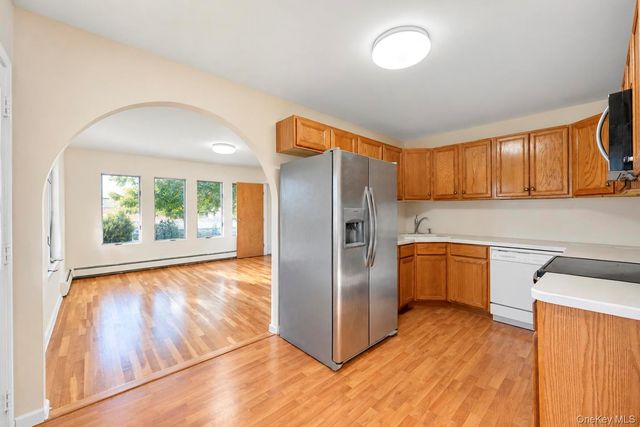 2176 6th Street, East Meadow, NY 11554