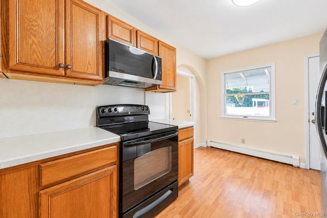 2176 6th Street, East Meadow, NY 11554