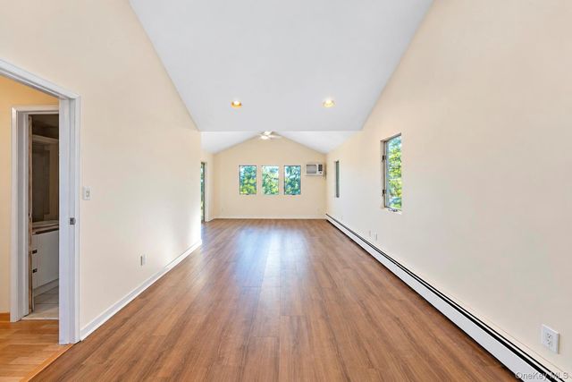 2176 6th Street, East Meadow, NY 11554