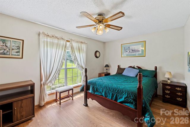 1249 Hardin Road, Dallas, NC 28034