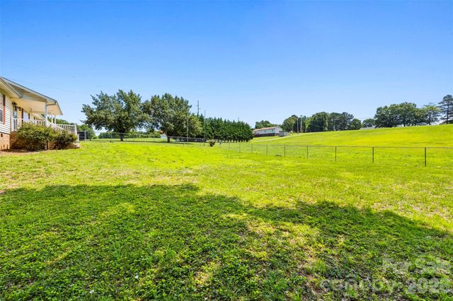 1249 Hardin Road, Dallas, NC 28034