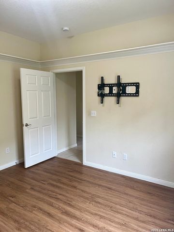 528 Jo Lynn, New Braunfels, TX 78130